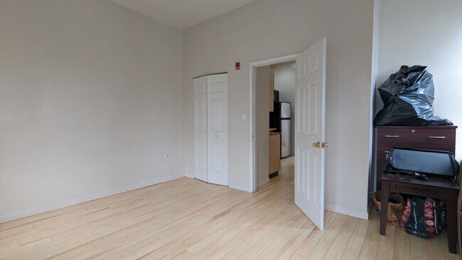 Foto del edificio - 2362 N. Front Street (LO)