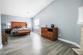 Building Photo - 3833 Via Lucia Dr