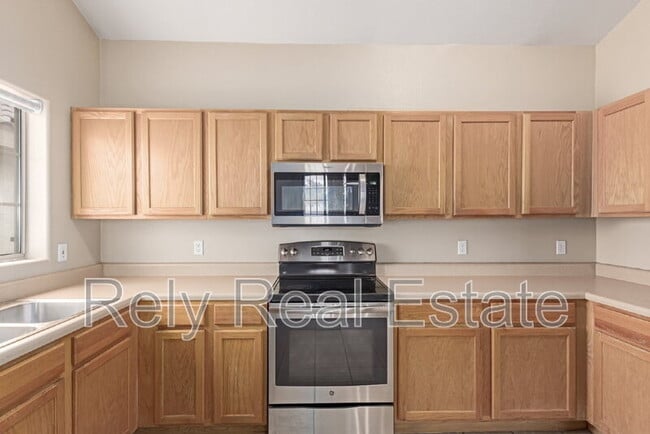 Building Photo - 2801 N Litchfield Rd