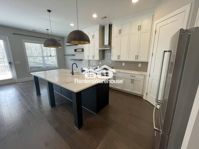 Building Photo - 1974 Drew Dr