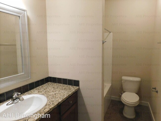 Building Photo - 2 br, 2 bath House - 4675 Cotswold Lane