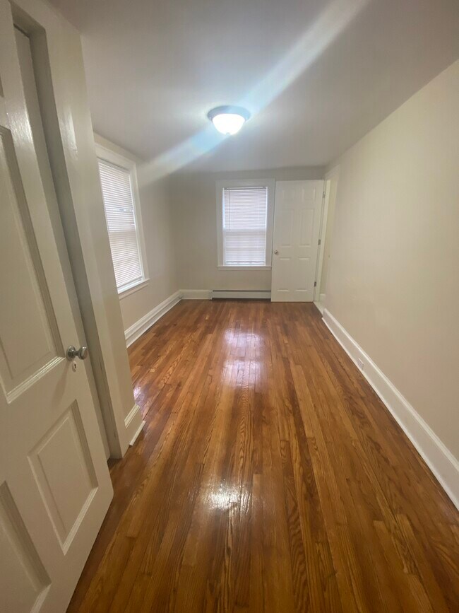 Foto del edificio - 345 Nassau St