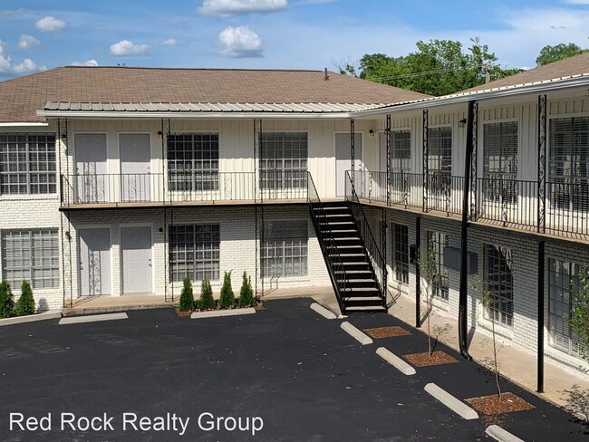 Foto del edificio - 819 30th St S