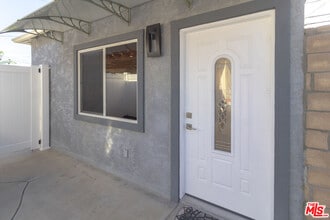 Building Photo - 1201 N Niagara St