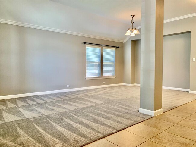 Foto del edificio - 8302 Kerrington Glen Dr
