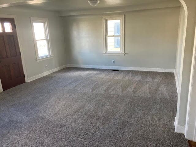 Building Photo - 2 Bedroom Apartment
