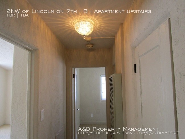 Building Photo - Charming 1 bedroom downtown Carmel-by-the-Sea