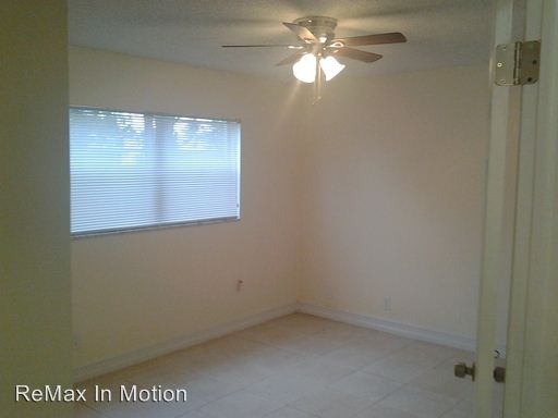 Building Photo - 3901 Riverside Dr