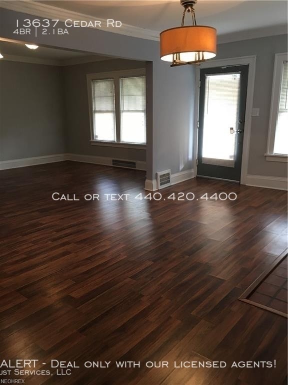 Building Photo - 13637 Cedar Rd