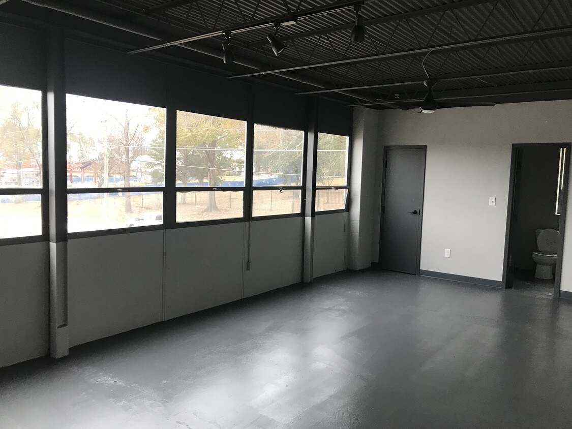 Foto principal - 1619 N West St