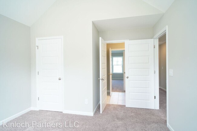 Foto del edificio - 4 br, 3 bath House - 421 Matthew Lane