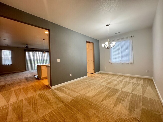 Foto del edificio - Wonderful Newer Home North Windsor