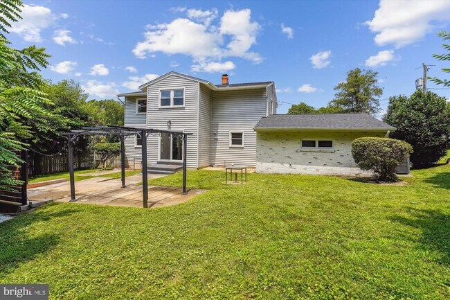 Foto del edificio - 8411 Berea Ct