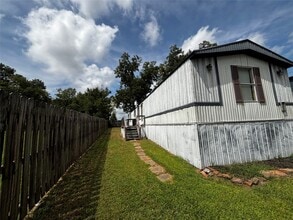 Building Photo - 508 Smith Hill Rd