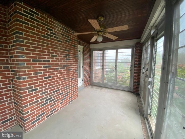 Building Photo - 333 Layfield Rd