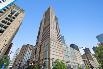 Building Photo - 545 N Dearborn St