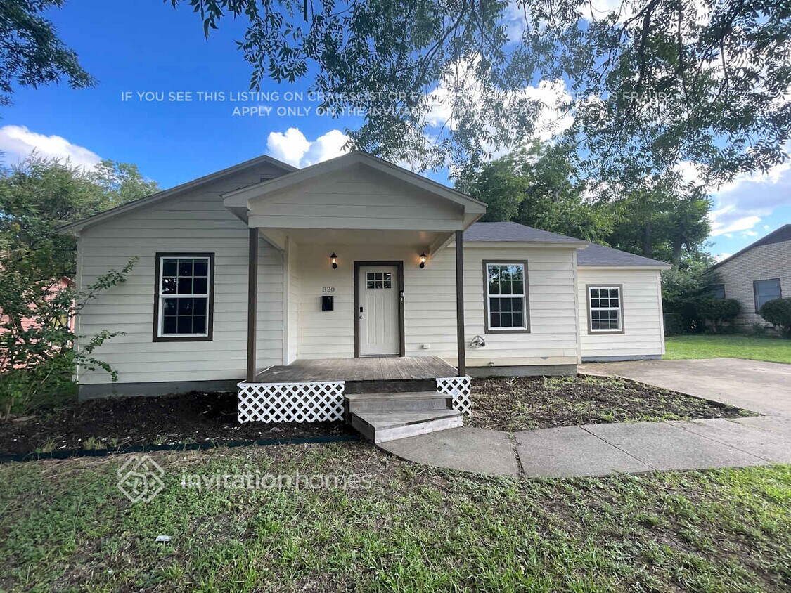 Foto principal - 320 W Avenue G