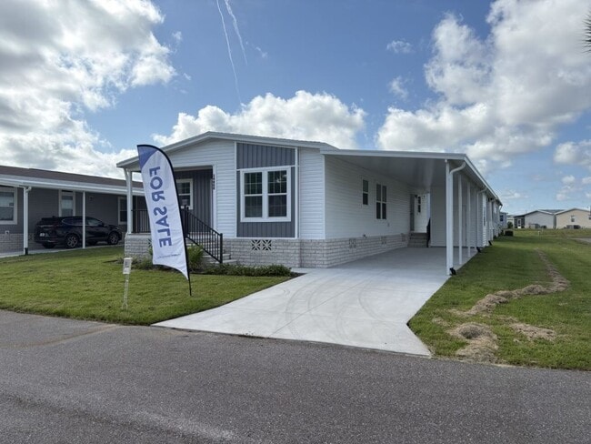 Building Photo - 34800 Minnow Ln