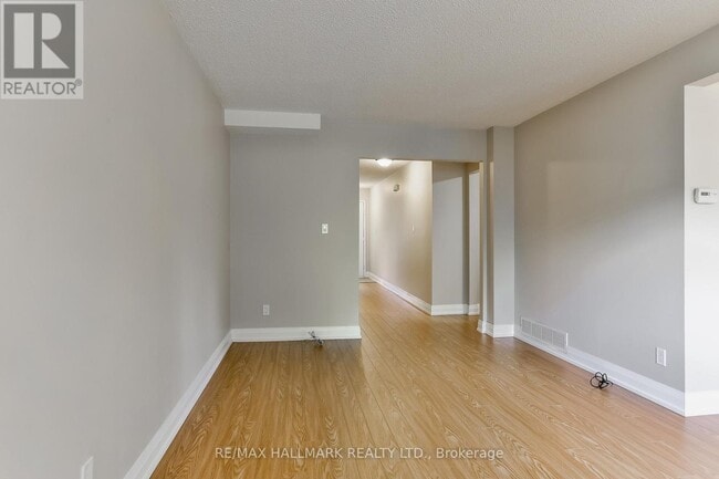 Building Photo - 5 Michael Dr