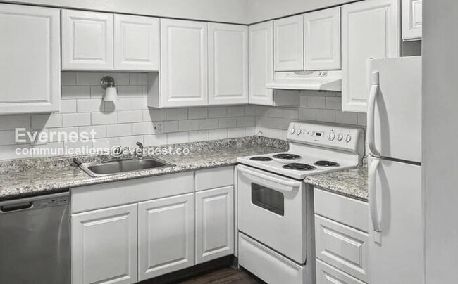 Building Photo - 1450 Slade Ave