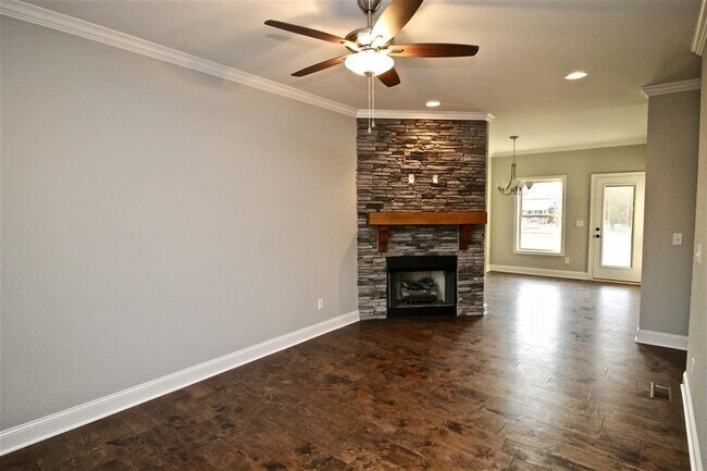 Foto del edificio - 418 Cumberland Ridge Ct