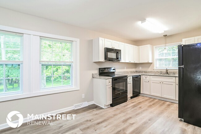 Foto del edificio - 7348 Idlewild Rd