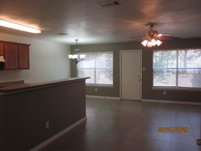 Building Photo - 7527 Ederville Rd