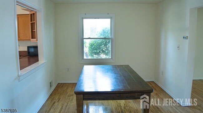 Foto del edificio - 20 Phelps Ave