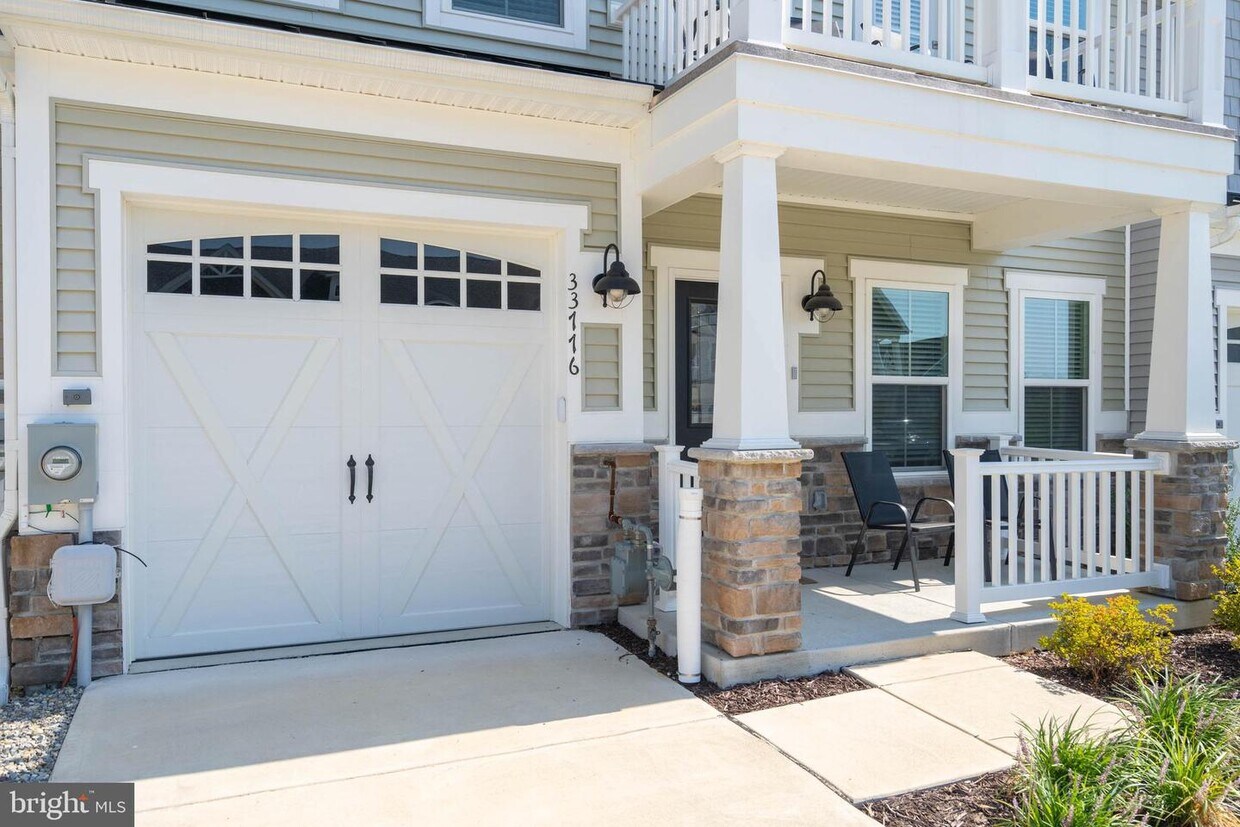 Foto principal - 33776 Freeport Dr