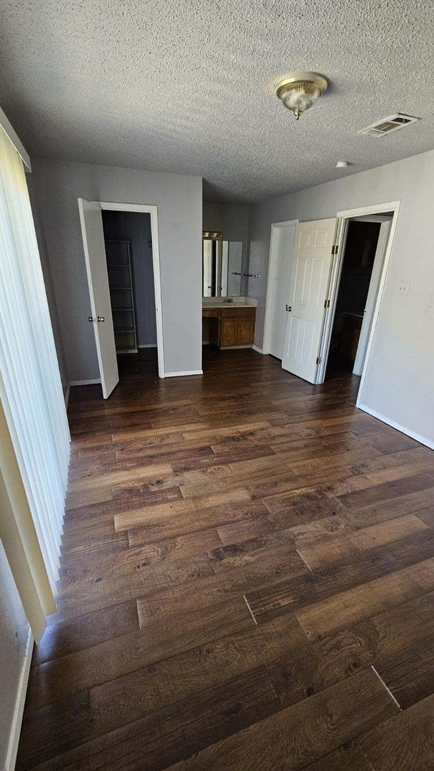 Building Photo - 4908 Brianhill Dr