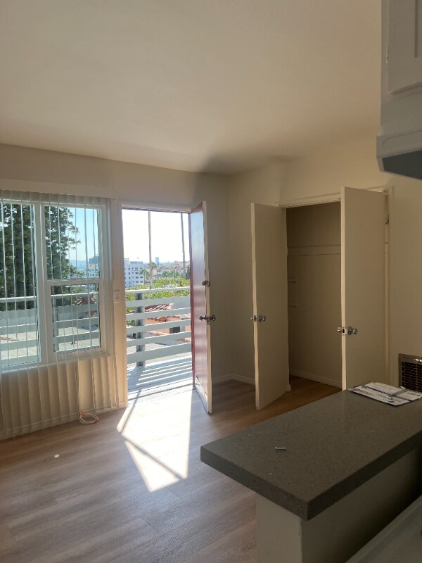 Foto del edificio - 6214 Holly Mont Dr