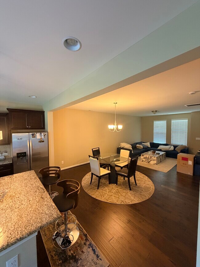 Foto del edificio - 1122 Midtowne Way