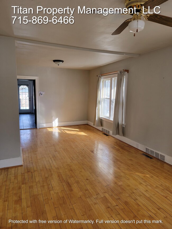 2324 Algoma St, Stevens Point, WI 54481 House Rental in Stevens Point