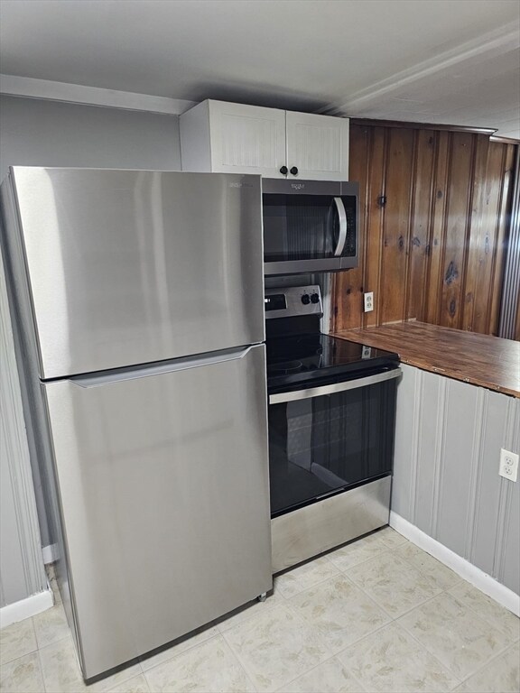 Foto del edificio - 2 Buttonwood Ln