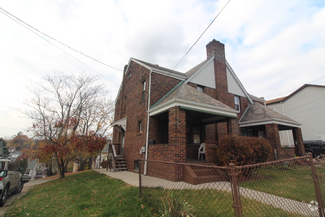 Building Photo - 160 Bertha St