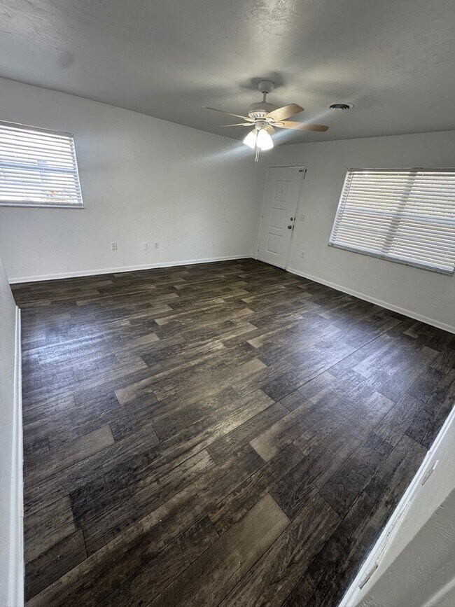 Foto del edificio - 1640 NE 71st Pl