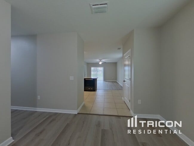 Building Photo - 4719 Lindever Ln