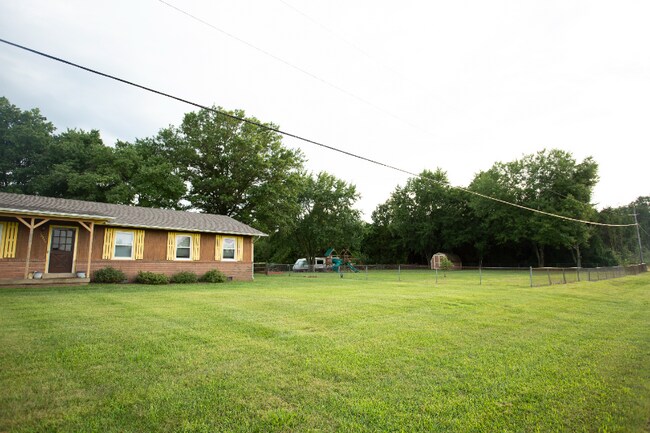Building Photo - 12501 Bridle Ln