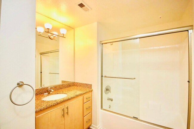 Foto del edificio - Beautiful 1 bedroom 1 Bathroom, Central Pa...