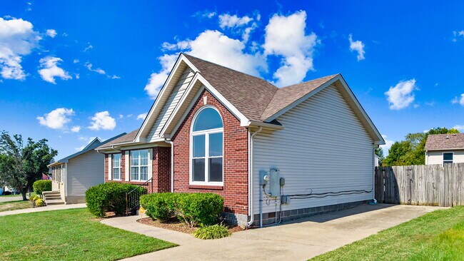 Building Photo - 6907 Colrain Cir