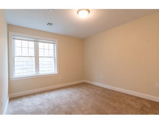 Building Photo - 80 N Meadows Rd