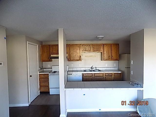 Foto del edificio - 9520 Shannon Green Dr