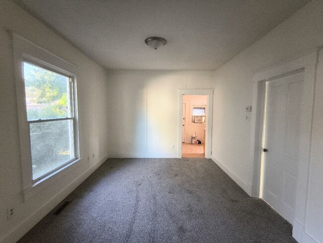 Foto del edificio - Coming soon! 2 Bed 1 Bath in Cozy Central ...