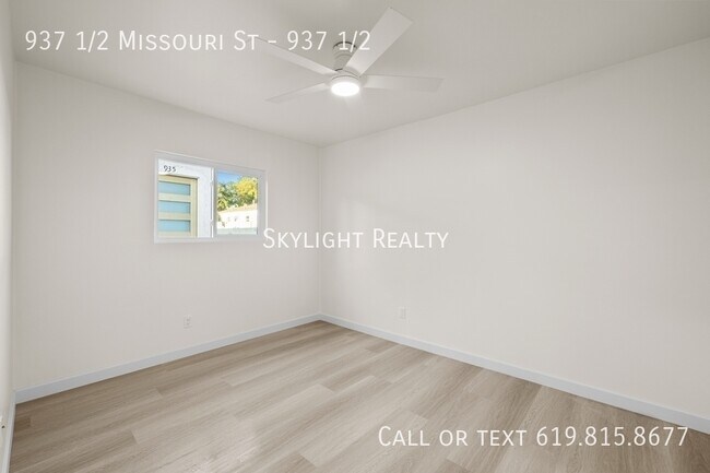 Building Photo - 937 1/2 Missouri St-937 1/2