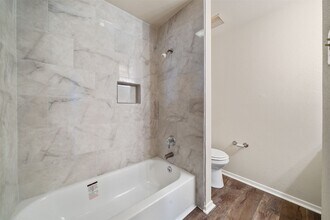 Building Photo - 18519 Egret Bay Blvd