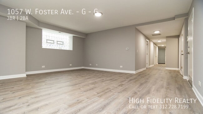 Building Photo - 1057 W Foster Ave
