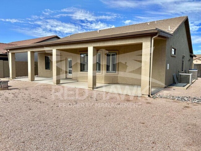 Building Photo - 879 S Phelps Dr
