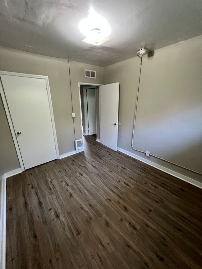 Building Photo - 4113 Dorris St