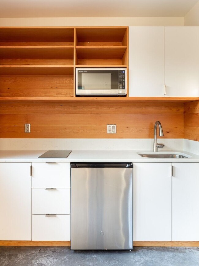 Foto del edificio - Modern, Standalone Studio in NE Portland R...
