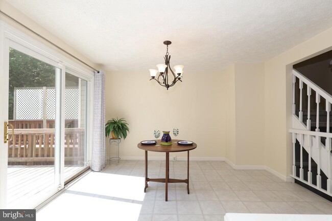 Building Photo - 3622 Woodhaven Ct